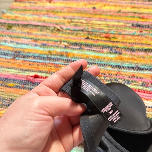 victoria’s secret black lined strapless bra size 36B - Picture 4 of 5